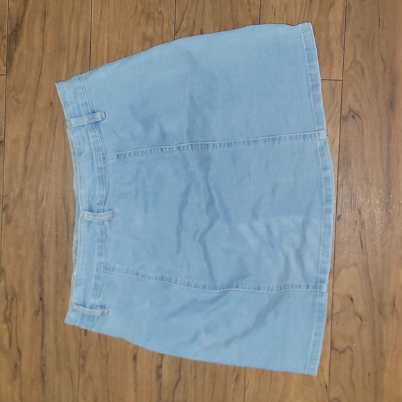 Button up skirt - Picture 3 of 3